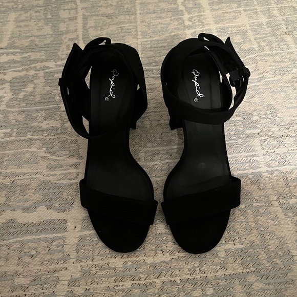 black qupid strappy heels - Picture 5 of 6